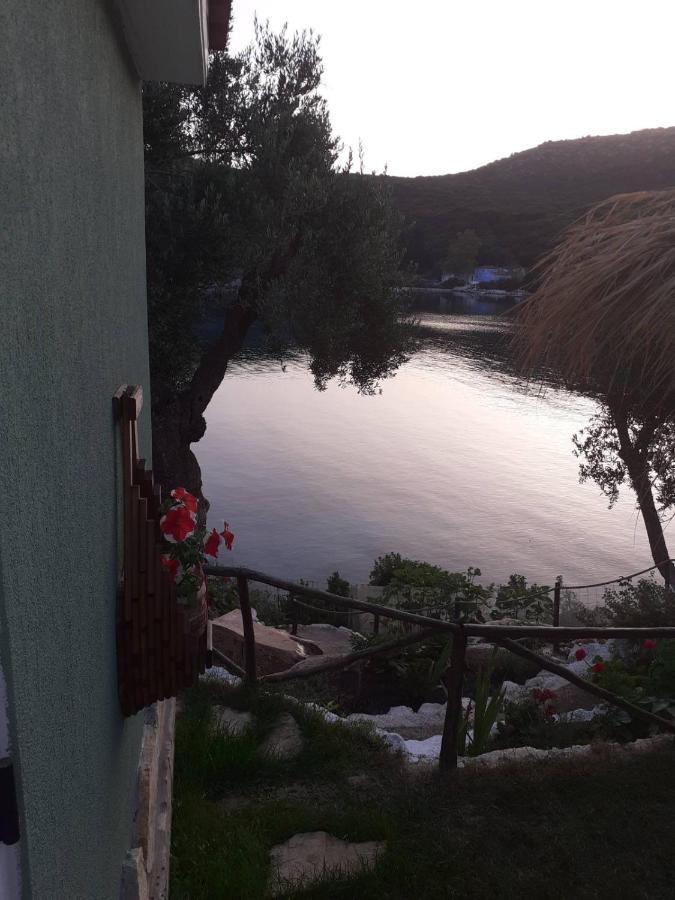 Costa Atheras
